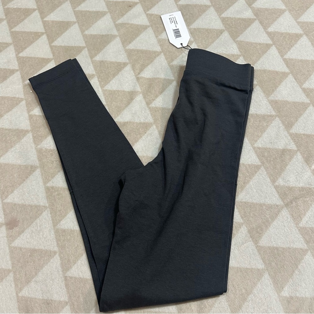 Universal standard 27 inch roya leggings black sand